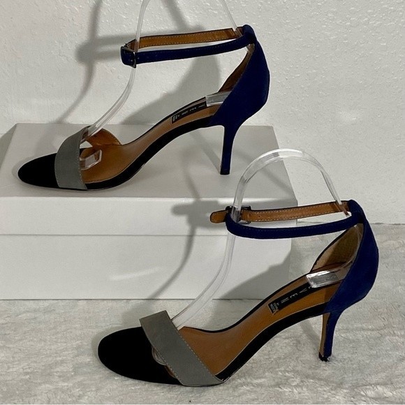 STEVEN Steve Madden Vienna Suede Heels Women's Size 7.5M Peep Toe Navy Blue Gray - Picture 2 of 10